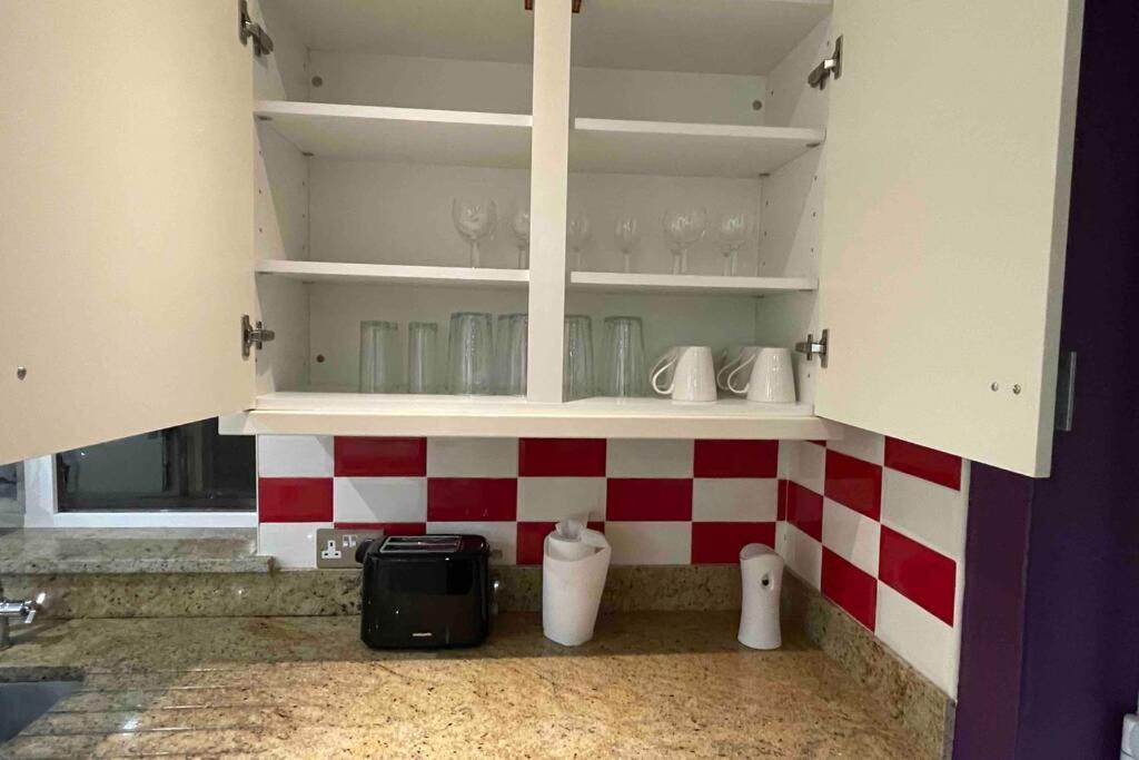 Detached Bungalow II Big Garden II Pet Friendly Villa Hednesford Kültér fotó